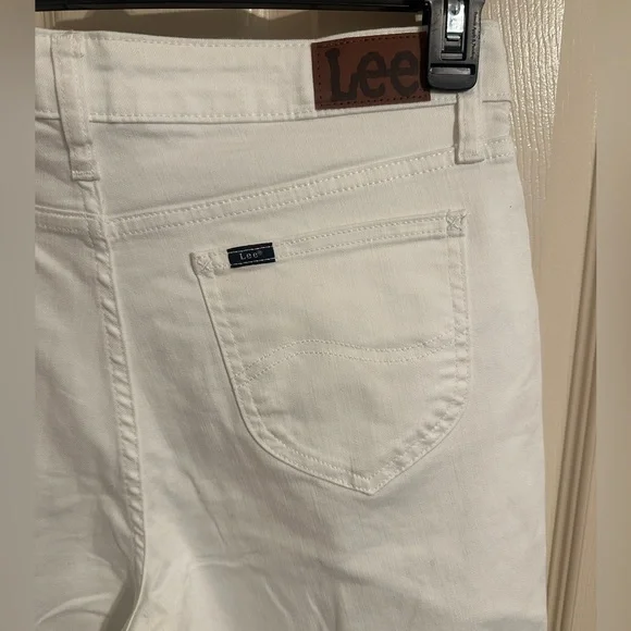 Lee Women's Skinny Cropped Stretch Capri Jeans, White, Sz 12M - Picture 7 of 10